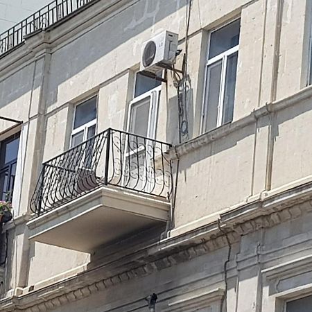 Central Baku Luxury Apartment On Nizami Street Exteriör bild