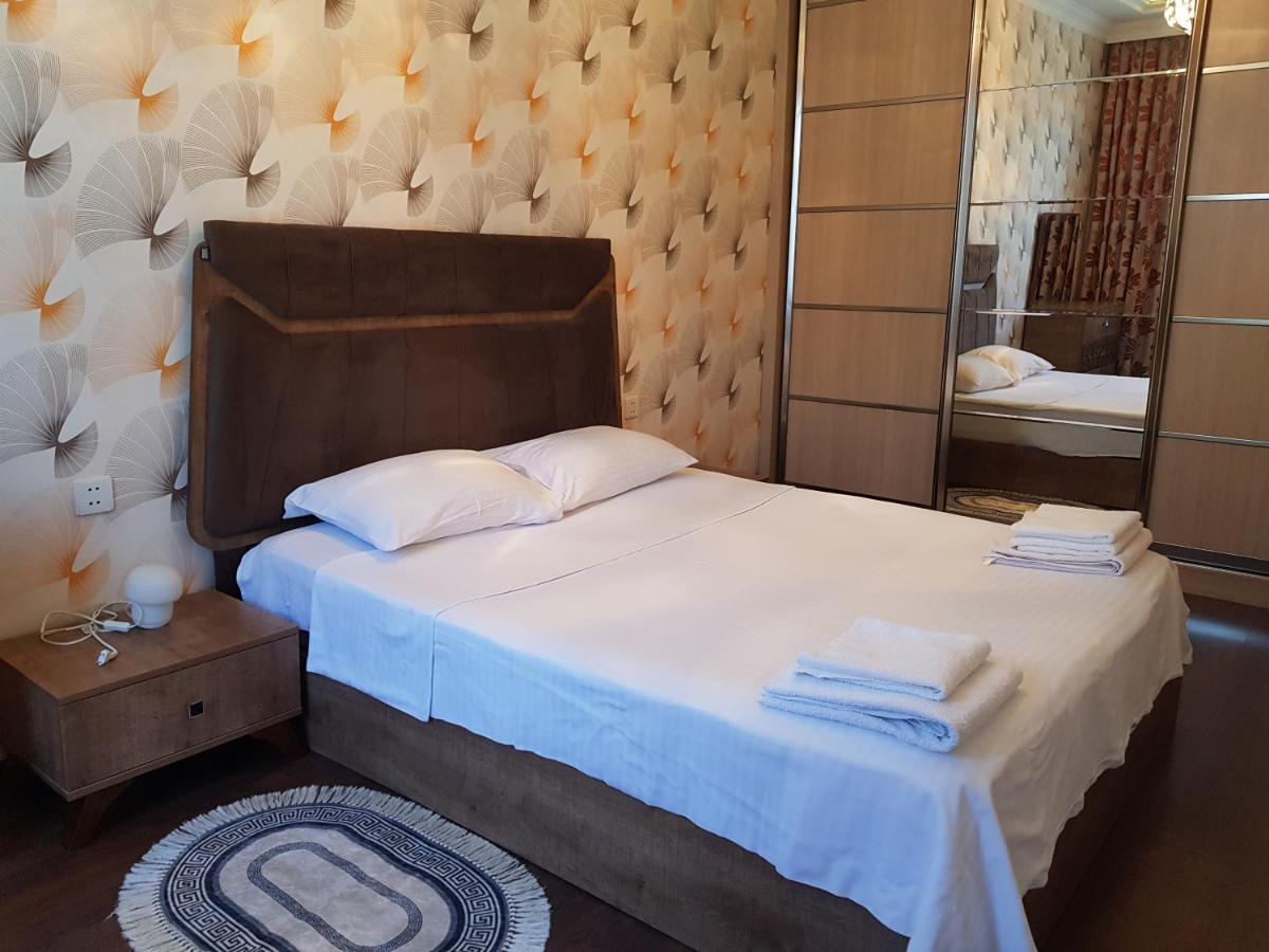 Central Baku Luxury Apartment On Nizami Street Exteriör bild